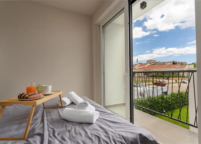 Costa Premium By Briskva *