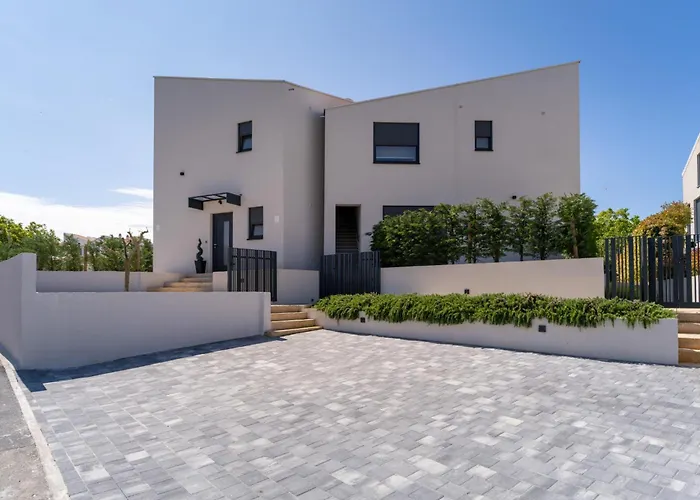 Costa Premium By Briskva